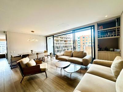 Apartamento de 3 alcobas en venta en Santa Barbara Oriental, Bogotá, 131 m² · foto 3 de 20
