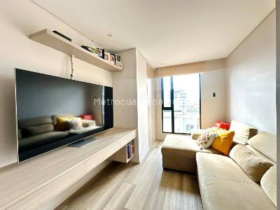 Apartamento de 3 alcobas en venta en Santa Barbara Oriental, Bogotá, 131 m² · foto 4 de 20