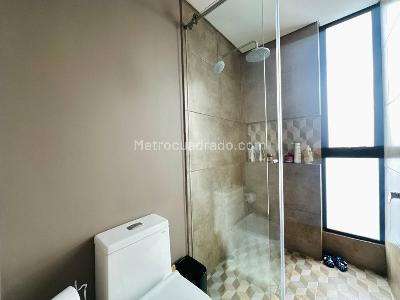 Apartamento de 3 alcobas en venta en Santa Barbara Oriental, Bogotá, 131 m² · foto 16 de 20
