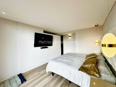 Apartamento de 3 alcobas en venta en Santa Barbara Oriental, Bogotá, 131 m² · foto 18 de 20