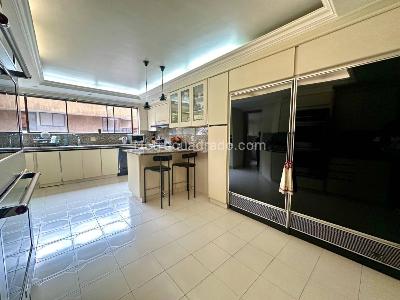 Apartamento de 3 alcobas en venta en La Cabrera, Bogotá, 370 m² · foto 10 de 20