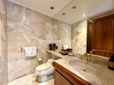 Apartamento de 3 alcobas en venta en La Cabrera, Bogotá, 370 m² · foto 14 de 20
