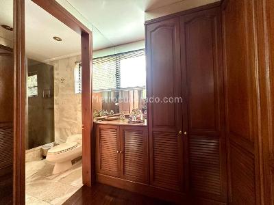 Apartamento de 3 alcobas en venta en La Cabrera, Bogotá, 370 m² · foto 17 de 20