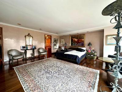 Apartamento de 3 alcobas en venta en La Cabrera, Bogotá, 370 m² · foto 18 de 20