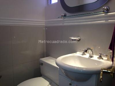 Apartamento en venta en Santa Barbara Oriental, Bogotá · foto 9 de 20
