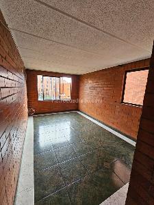 Apartamento de 3 alcobas en venta en Urbanizacion Ciudadela Colsubsidio, Bogotá, 43 m² · foto 2 de 18