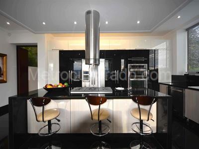 Casa de 5 alcobas en venta en Sindamanoy, Chía, 680 m² · foto 3 de 20