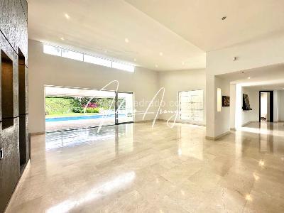 Casa de 4 alcobas en venta en La Tebaida, Armenia, 523 m² · foto 2 de 20