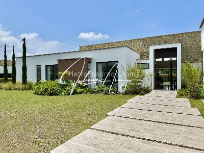 Casa de 4 alcobas en venta en Centenario, Armenia, 660 m² · foto 2 de 20