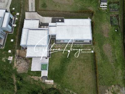 Casa de 3 alcobas en venta en Armenia, Armenia, 318 m² · foto 17 de 17