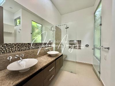 Casa de 3 alcobas en venta en Armenia, Armenia, 250 m² · foto 17 de 20