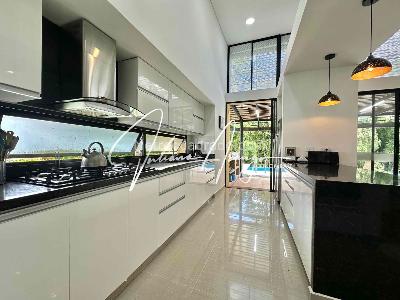 Casa de 3 alcobas en venta en Armenia, Armenia, 267 m² · foto 5 de 20