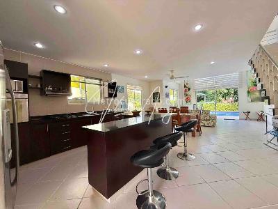 Casa de 4 alcobas en venta en Girardot, Girardot, 250 m² · foto 6 de 20