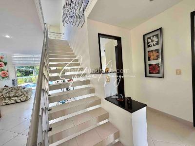 Casa de 4 alcobas en venta en Girardot, Girardot, 250 m² · foto 12 de 20