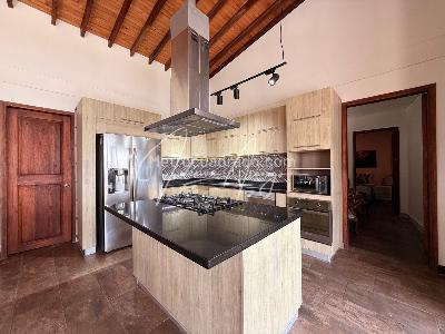 Casa de 3 alcobas en venta en Armenia, Armenia, 494 m² · foto 6 de 20