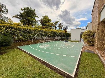 Casa de 4 alcobas en venta en Armenia, Armenia, 500 m² · foto 9 de 20