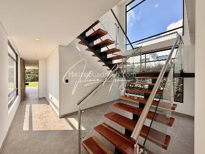 Casa de 3 alcobas en venta en Armenia, Armenia, 350 m² · foto 17 de 20
