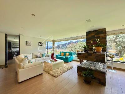 Casa de 4 alcobas en venta en La Calera, La Calera, 346 m² · foto 3 de 20