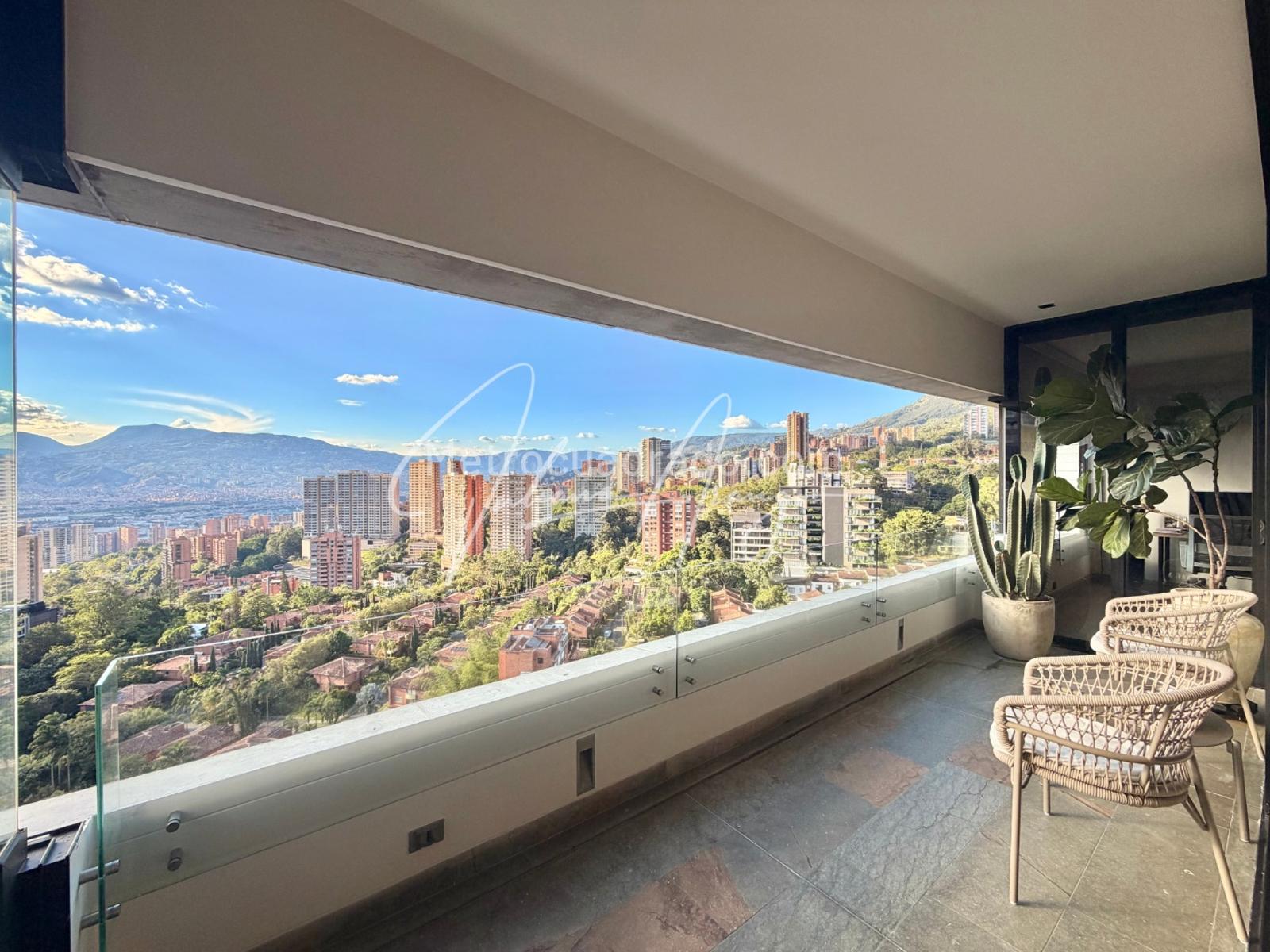 Apartamento de 2 habitaciones en arriendo en El Poblado, Medellín — imagen 1 de 17