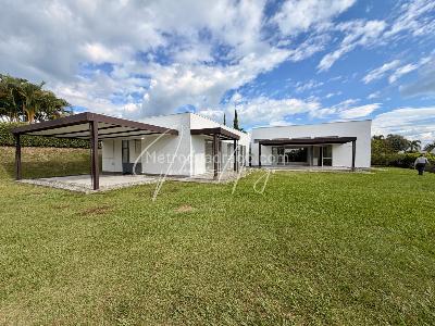 Casa de 3 alcobas en venta en Armenia, Armenia, 300 m² · foto 2 de 20