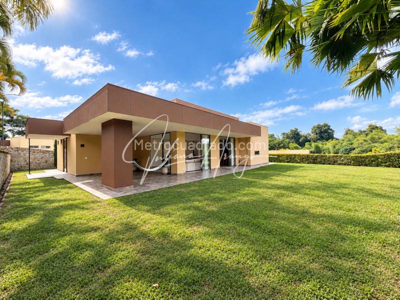 House for rent in Armenia