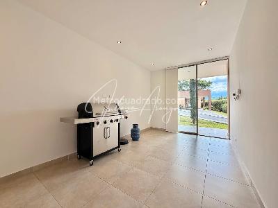 Casa de 3 alcobas en venta en Armenia, Armenia, 278 m² · foto 8 de 19