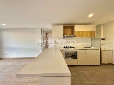 Apartamento de 2 alcobas en arriendo en Cedritos, Bogotá, 72 m² · foto 5 de 13
