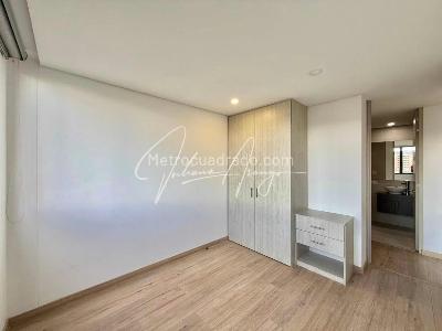 Apartamento de 2 alcobas en arriendo en Cedritos, Bogotá, 72 m² · foto 8 de 13