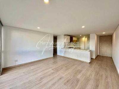Apartamento de 2 alcobas en arriendo en Cedritos, Bogotá, 72 m² · foto 2 de 13