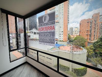 Apartamento en arriendo en Centro Internacional Bavaria, Bogotá · foto 3 de 20