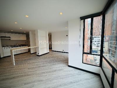 Apartamento en arriendo en Centro Internacional Bavaria, Bogotá · foto 8 de 20