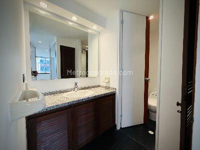 Apartamento en arriendo en Centro Internacional Bavaria, Bogotá · foto 10 de 20