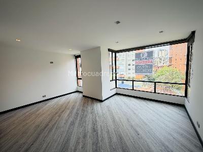 Apartamento en arriendo en Centro Internacional Bavaria, Bogotá · foto 2 de 20
