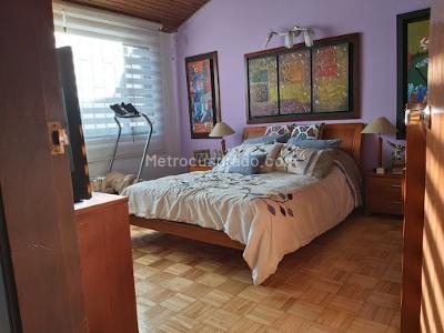 Casa de 4 alcobas en venta en Nueva Autopista, Bogotá, 202 m² · foto 14 de 20