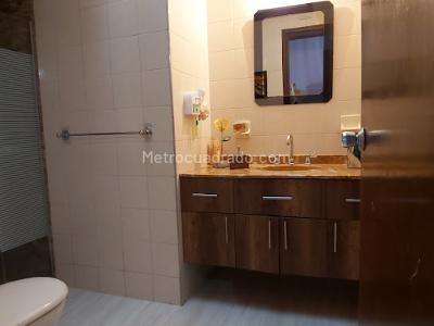 Casa de 4 alcobas en venta en Nueva Autopista, Bogotá, 202 m² · foto 17 de 20