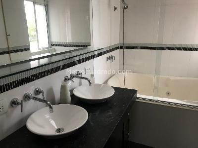 Casa de 4 alcobas en venta en San Jose De Bavaria, Bogotá, 360 m² · foto 15 de 20