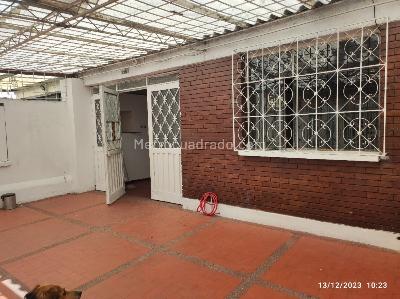 Casa de 5 alcobas en venta en Santa Maria Del Lago, Bogotá, 250 m² · foto 2 de 19