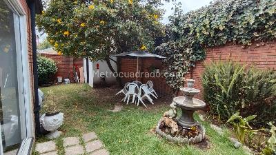 Casa de 3 alcobas en venta en Malibu Batan, Bogotá, 300 m² · foto 18 de 20