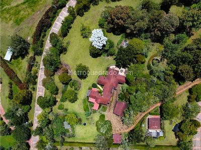 Casa en venta en Altos De Yerbabuena, Chía · foto 2 de 20