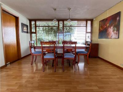 Casa de 5 alcobas en venta en El Castillo, Bogotá, 652 m² · foto 15 de 17