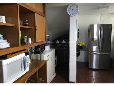 Casa de 5 alcobas en venta en El Castillo, Bogotá, 652 m² · foto 7 de 17