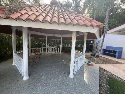 Casa de 4 alcobas en venta en Vereda Nilo, Girardot, 350 m² · foto 20 de 20
