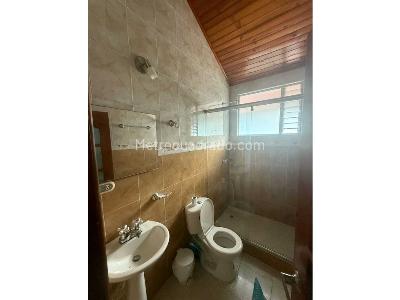 Casa de 4 alcobas en venta en Vereda Nilo, Girardot, 350 m² · foto 7 de 20