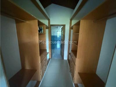 Casa de 4 alcobas en venta en Vereda Nilo, Girardot, 350 m² · foto 15 de 20