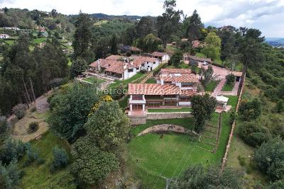 Casa de 4 alcobas en venta en Conjunto Alto De La Cruz, Chía, 515 m² · foto 11 de 18