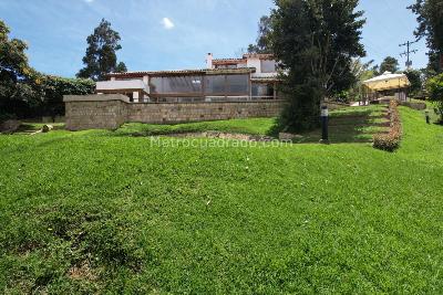 Casa de 4 alcobas en venta en Conjunto Alto De La Cruz, Chía, 515 m² · foto 14 de 18