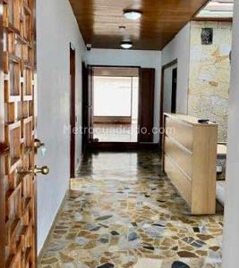 Casa en arriendo en San Patricio Usaquen, Bogotá · foto 3 de 9