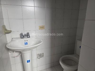 Casa de 5 alcobas en arriendo en Chico Norte, Bogotá, 300 m² · foto 7 de 15