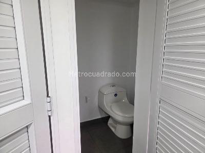 Casa de 5 alcobas en arriendo en Chico Norte, Bogotá, 300 m² · foto 11 de 15