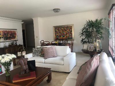 Apartamento de 3 alcobas en venta en Normandia, Cali, 185 m² · foto 2 de 18